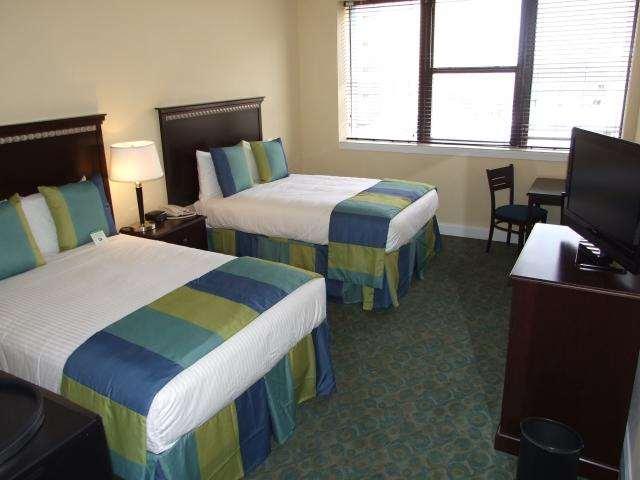 19 Atlantic Hotel Virginia Beach Room photo
